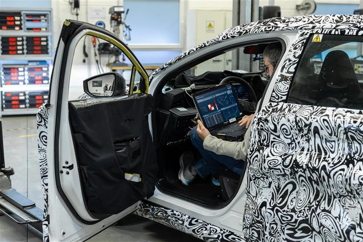 Nissan e Monolith proseguono la collaborazione: si lavora con l'AI per velocizzare il collaudo