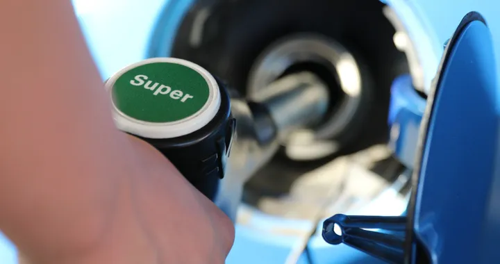 Prezzi carburanti, Codacons: ancora rincari per benzina e diesel
