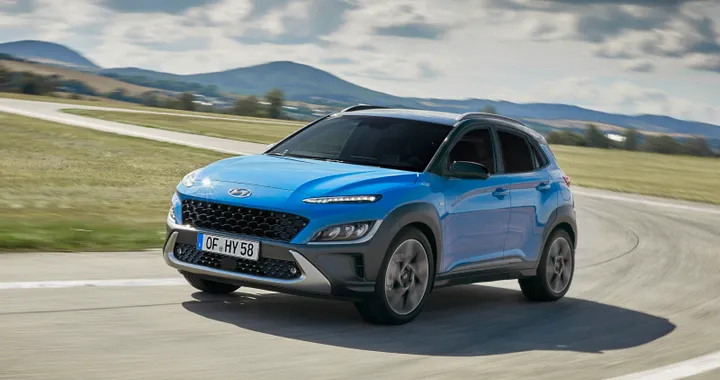 Hyundai Kona, nuove foto spia della prossima generazione