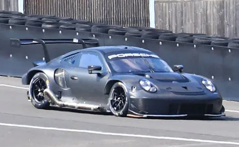 Porsche 911 RSR: un prototipo anticipa il passaggio al motore turbo | RUMOR