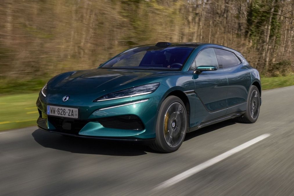 Anteprima: Dalla Cina arriva la Denza Z9GT: l’anti Porsche dalla potenza indomita