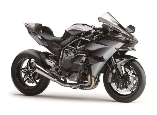 Kawasaki a Tokyo tra Ninja H2 e il concept SC 01