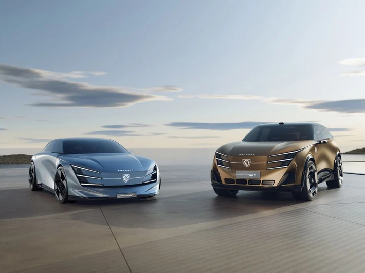 Peugeot porta a Pechino il futuro con i Concept 6 e 8