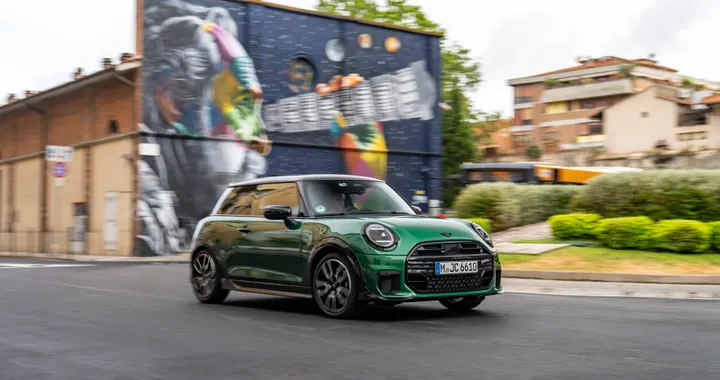 MINI 2025, piccole novità per la gamma italiana