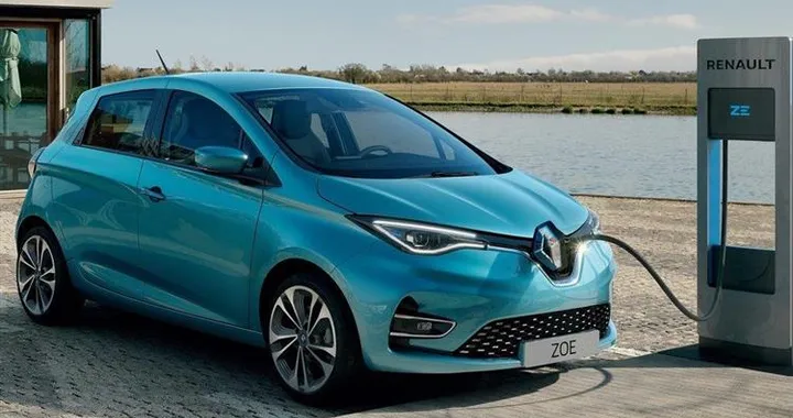 Renault Zoe, l'elettrica più venduta in Europa nel 2020