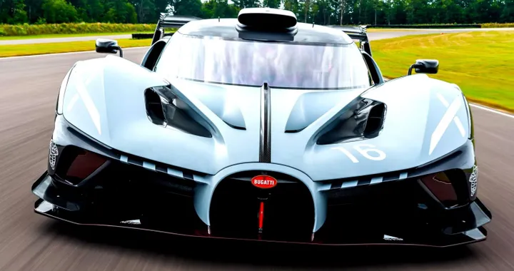Bugatti Bolide: Lanzante al lavoro per l'omologazione su strada