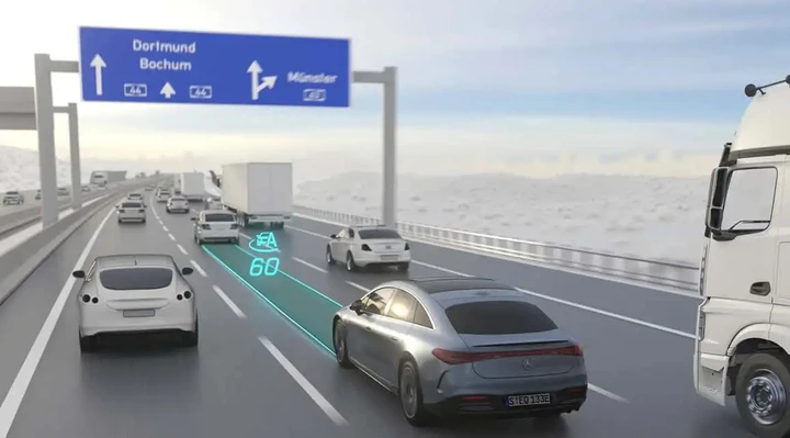 Limitatore di velocità satellitare dal 2030: le auto freneranno se si supera il limite?