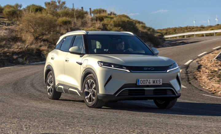 BYD anticipa il Black Friday: sconti fino a 10.000 euro su tutta la gamma