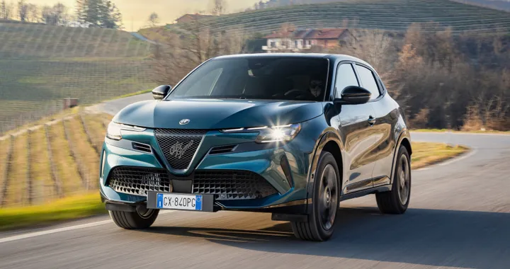 Alfa Romeo, la Junior traina le vendite del mese di maggio (e non solo)