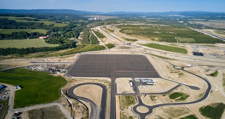 Guida autonoma, BMW inaugura il Future Mobility Development Center