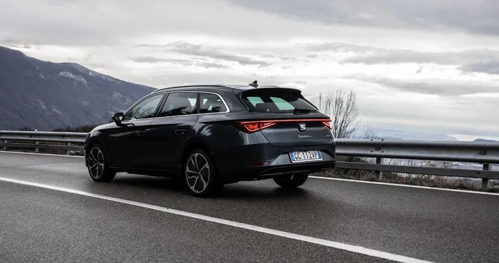 SEAT Leon Sportstourer, si amplia l'offerta dei motori: arriva il metano e non solo