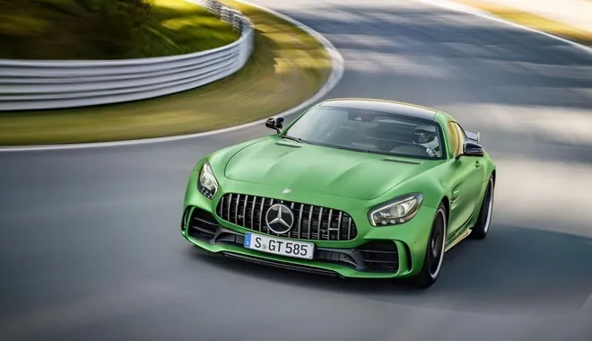 Mercedes-AMG GT Coupé, la nuova generazione si è fatta spiare al Nurburgring