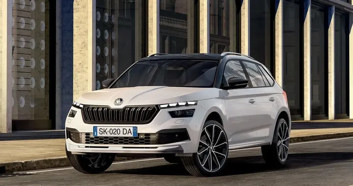Skoda Kamiq, il restyling si è fatto spiare su strada