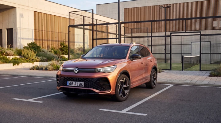 Nuova Tiguan EDITION 20: il SUV Volkswagen celebra un record storico