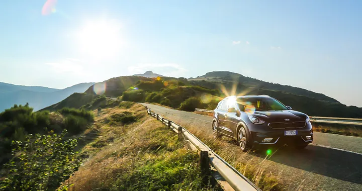 Kia Niro, prova su strada del crossover ibrido | HDtest
