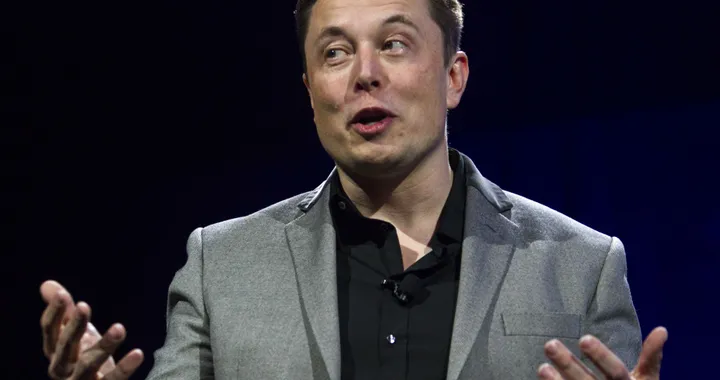 Elon Musk considera le auto volanti delle &quot;ghigliottine&quot;