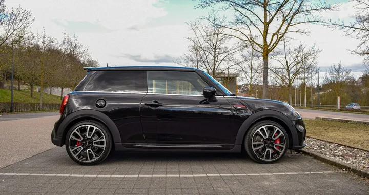 Con Locauto sconti fino al 20% sul noleggio auto e niente coda al banco