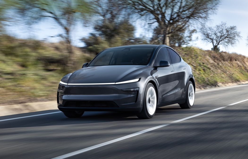 Tesla Model Y torna in vetta in Cina a maggio. In arrivo la 7 posti