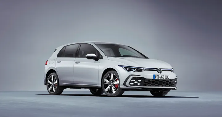 Volkswagen presenta Golf GTI, GTD, GTE e Touareg R