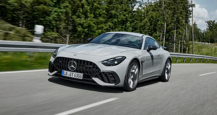 Mercedes-AMG GT 63 PRO 4MATIC+, ancora più estrema per divertirsi in pista