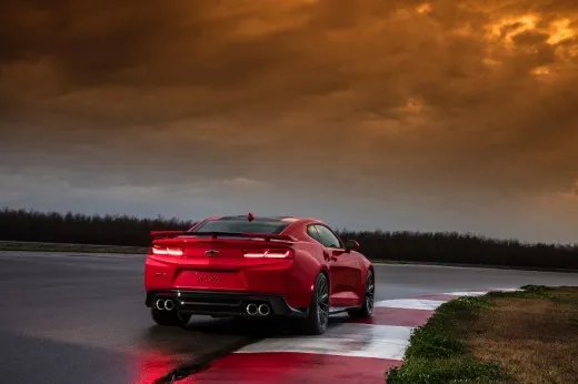 Chevrolet Camaro ZL1, la muscle car da (quasi) 320 Km/h
