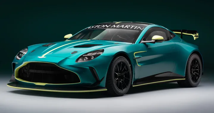 Aston Martin Vantage GT4, svelata la nuova auto da corsa progettata per le gare GT4