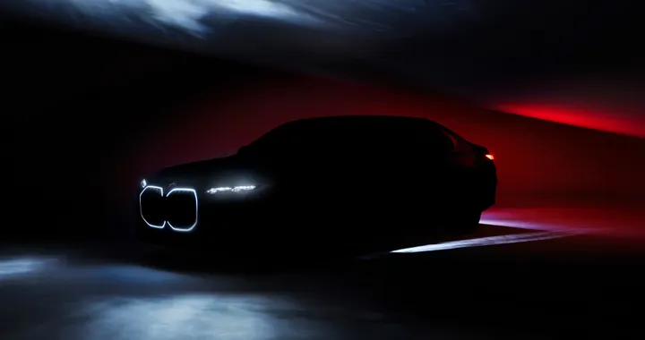 BMW i7, ultimo teaser prima del debutto dell'ammiraglia elettrica