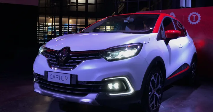 Renault Captur Tokyo Edition by Garage Italia si ordina su Instagram e Facebook