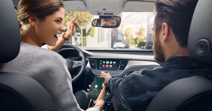 OpelConnect: arrivano nuovi servizi per le auto connesse