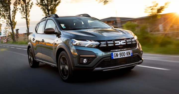Dacia Sandero, continua il successo in Italia: regina del segmento B