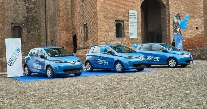 Corrente, per il car sharing elettrico arrivano le nuove Zoe e una nuova app