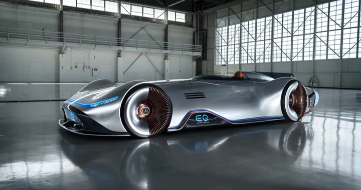 Mercedes-Benz Vision EQ Silver Arrow: tra passato e futuro, a zero emissioni