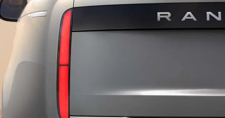 Range Rover, nuovi teaser dell'elettrica. Partiti i test su strada