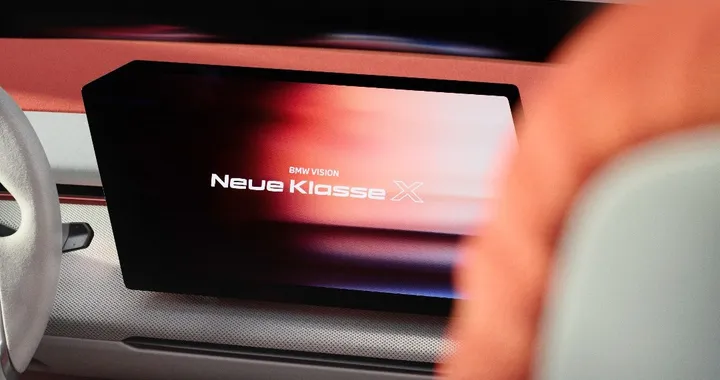 BMW Vision Neue Klasse X, il nuovo concept sarà presentato il 21 marzo
