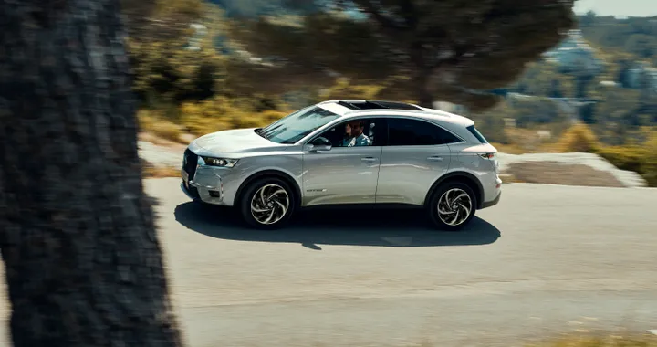 DS 7 Crossback: la gamma si aggiorna con 4 nuovi allestimenti
