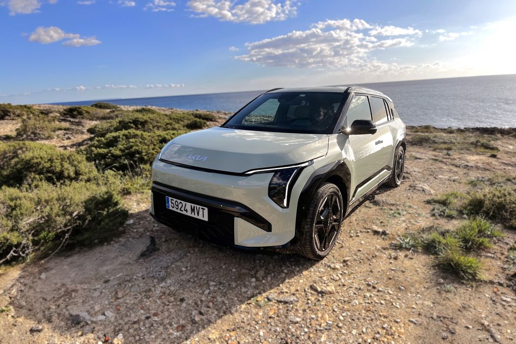 KIA EV3 e EV4, l'offerta con gli incentivi 2025 e finanziamento