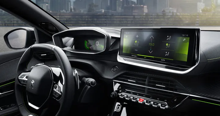 Nuova Peugeot 2008: interni, dimensioni e infotainment del SUV