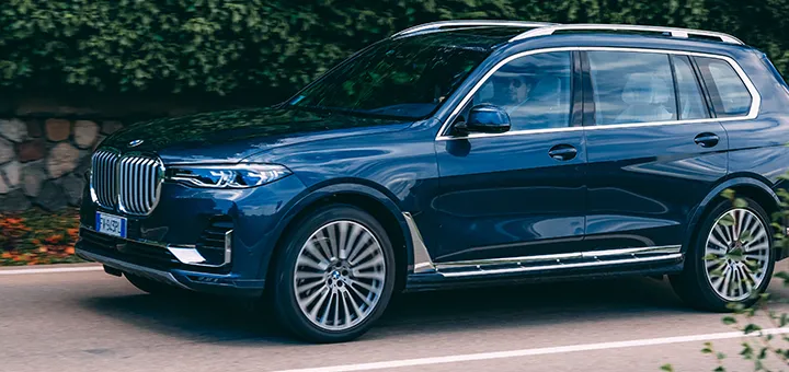 BMW X7: come Bolt quando sorride | prova su strada del SUV a 7 posti