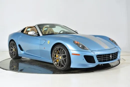 Ferrari 599 SA Aperta, una one-off all'asta per 1,3 milioni
