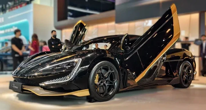 L'auto cinese più costosa di sempre vale più di una Ferrari