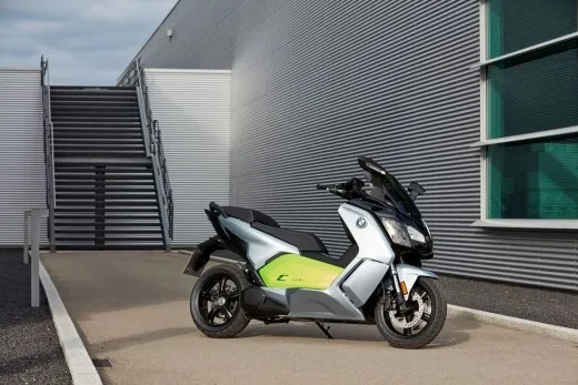 BMW C Evolution: lo scooter elettrico si aggiorna con la Long Range
