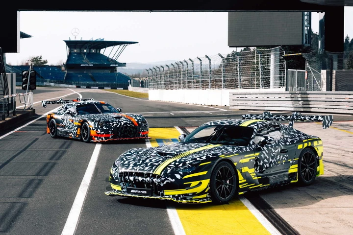 Mercedes-AMG alza il sipario sulla nuove GT3 e Black Series