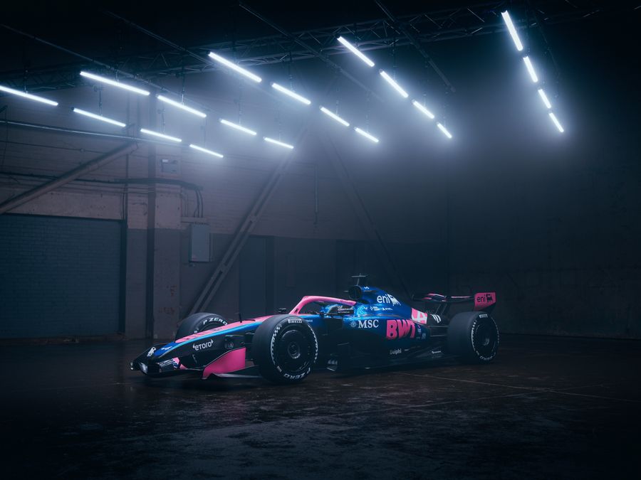 BWT Alpine Formula One Team presenta la nuova monoposto A526