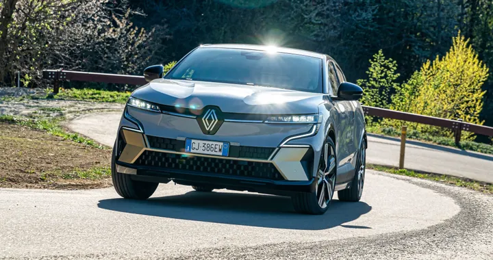 Renault Megane, con il restyling anche una versione RS più sportiva?