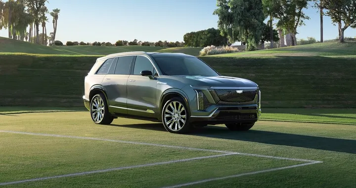 Cadillac Vistiq: i dettagli del nuovo SUV elettrico a 7 posti americano