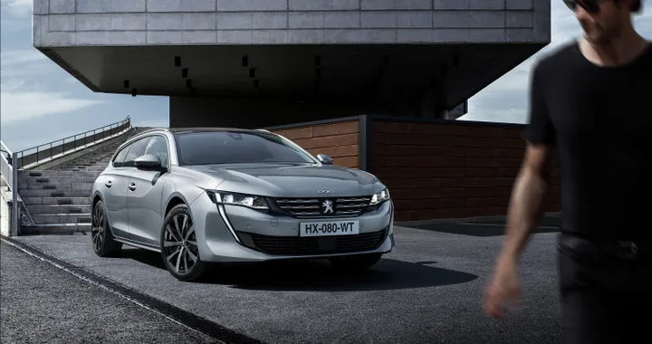 Peugeot 508: adesso anche con il motore PureTech 130