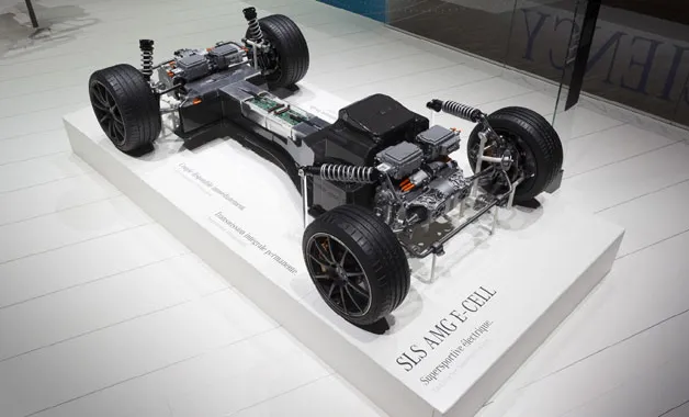 SLS AMG E-Cell: la super piattaforma elettrica di Mercedes Benz in grado di accelerare da 0 a 100 in 4 secondi