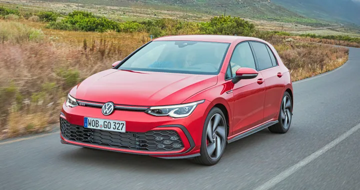 Volkswagen Golf GTI, il restyling è in arrivo. Nuove foto spia