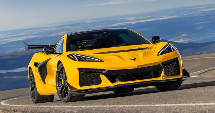 Chevrolet: la Corvette C8 ZR1 è la più potente e veloce di sempre