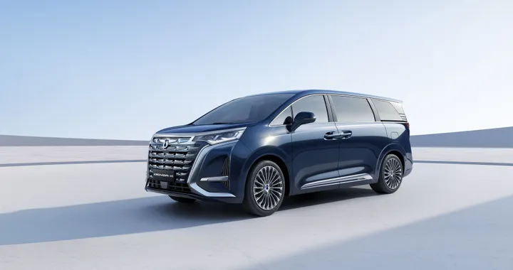 Mercedes esce dalla joint venture Denza: a BYD il 100% della proprietà